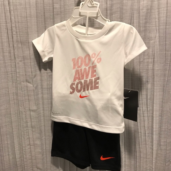 NIKE BOY SIZE 18 MONTHS 2 PIECE SET, MESS SHORTS & DRI FIT TEE 100% AWE SOME - Picture 2 of 8